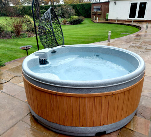 Premier Hot tub