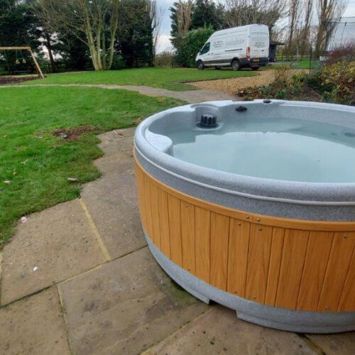 Solid hot tub